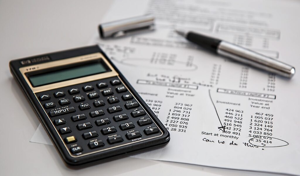Calculadora, libertad financiera, dinero, riqueza, patrimonio, formación, curso