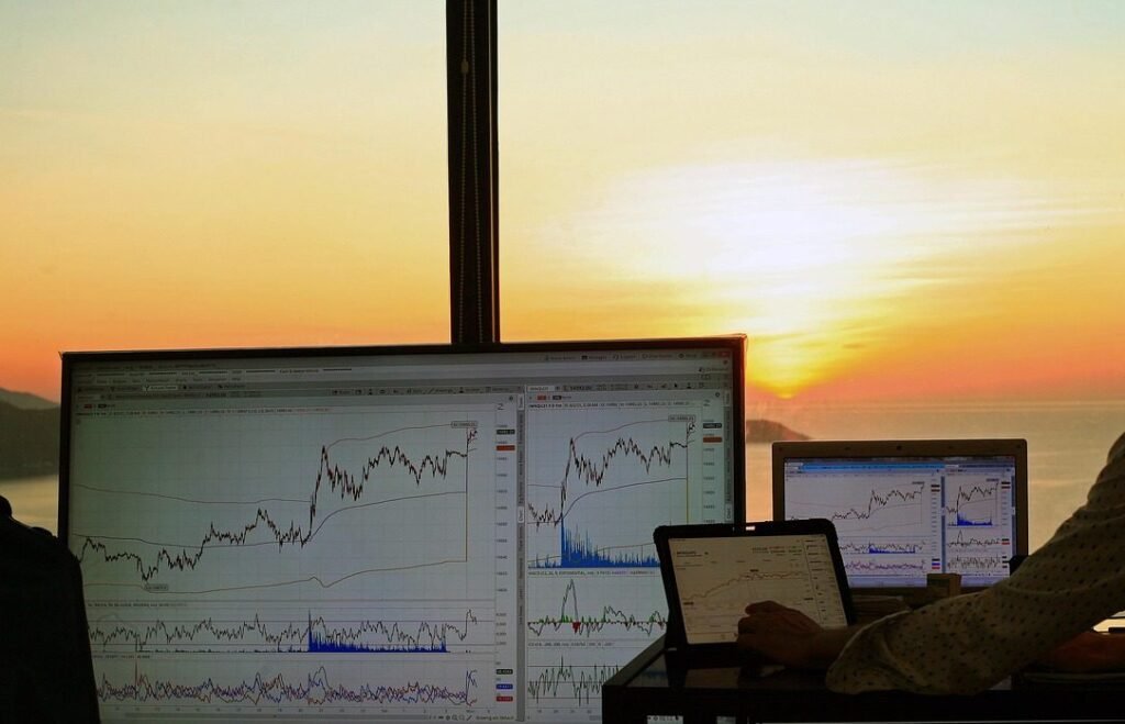 Invertir, trading, bolsa, cuenta remunerada, ahorros, finanzas